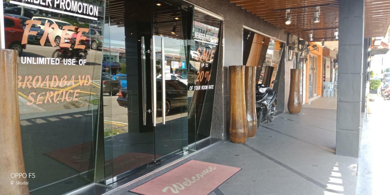 T Hotel Johor Bahru Skudai Exterior photo